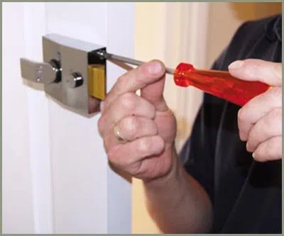 Locksmith Solution Services Bedford, TX 817-357-4960 Locksmith Solution Services Bedford, TX 817-357-4960 - 68-44-11